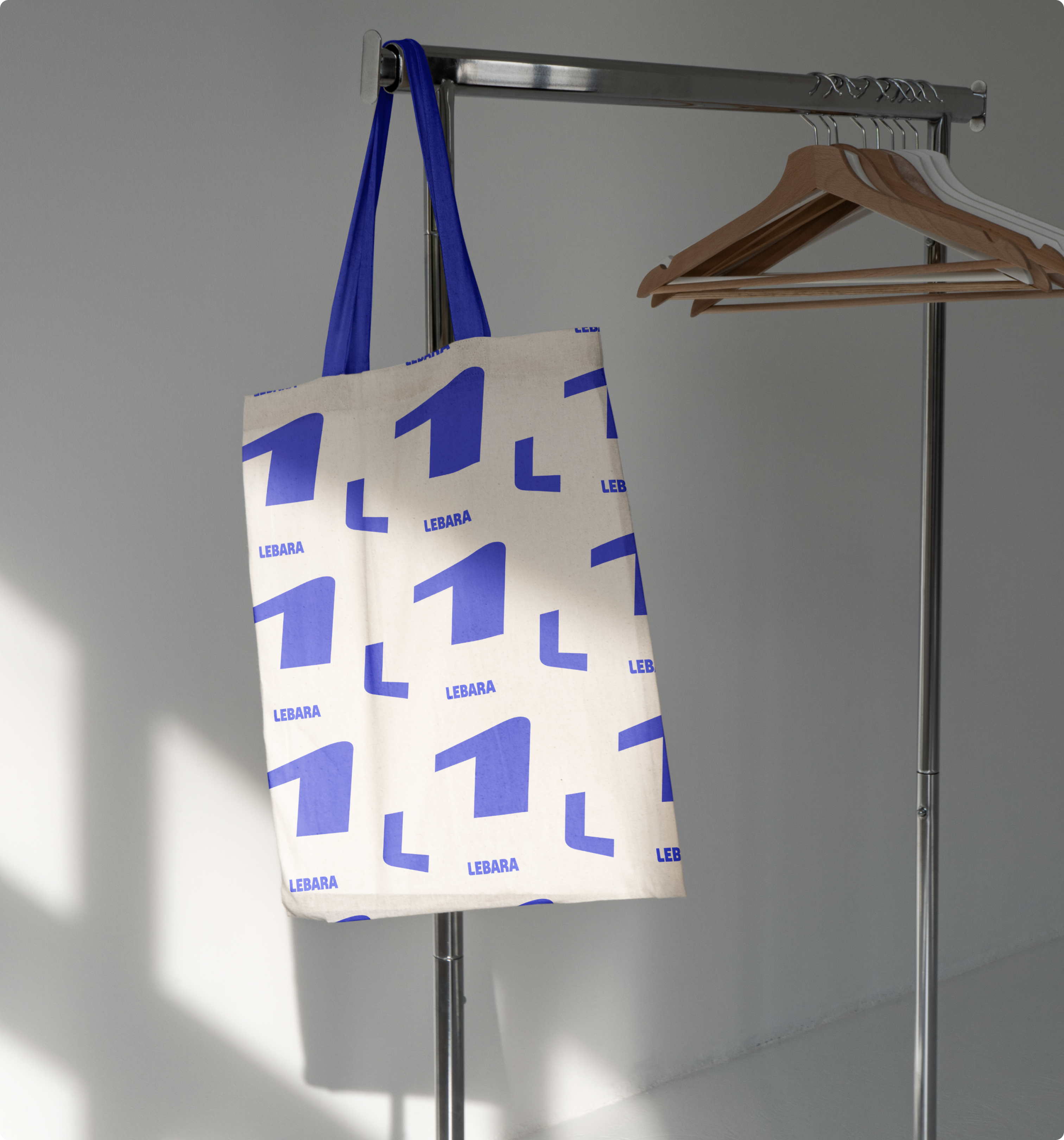 Lebara L-pattern tote bag